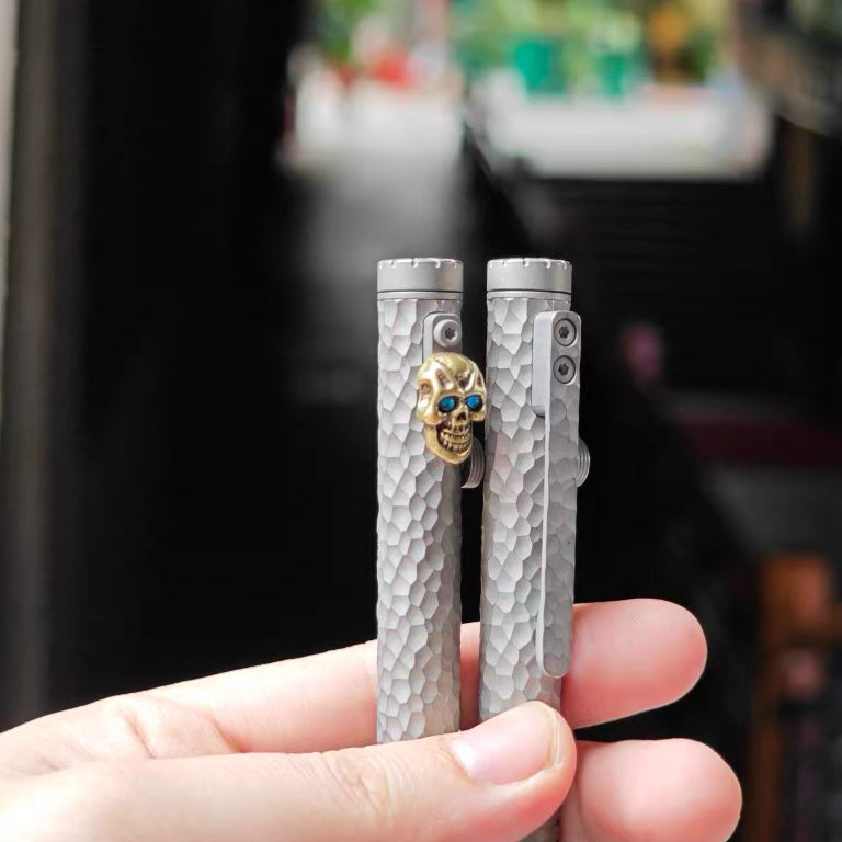 VM-S117 Mini TC4 Titanium Bolt-Action Pen (Skull Edition)