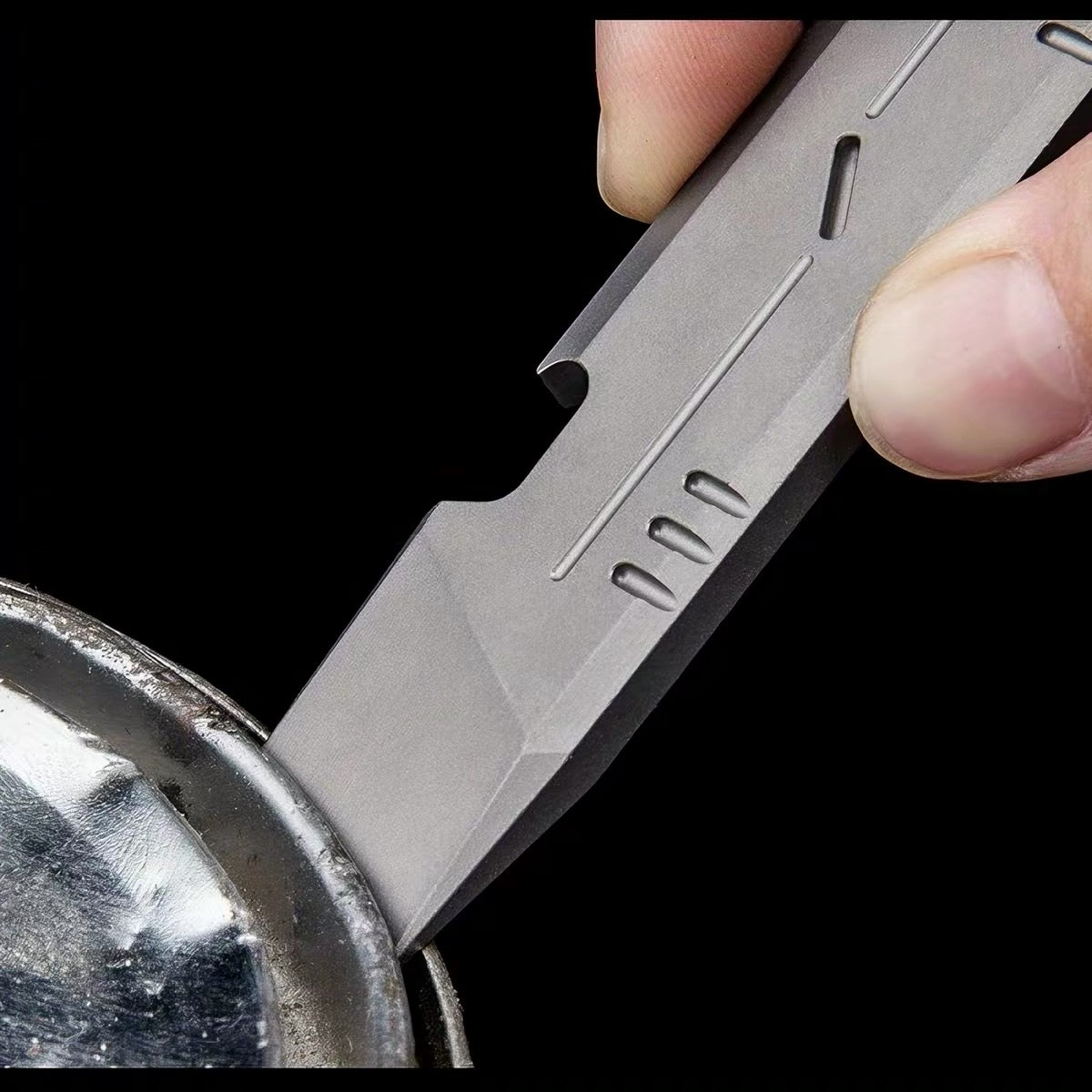 Titanium Alloy Multi-Function Pry Bar