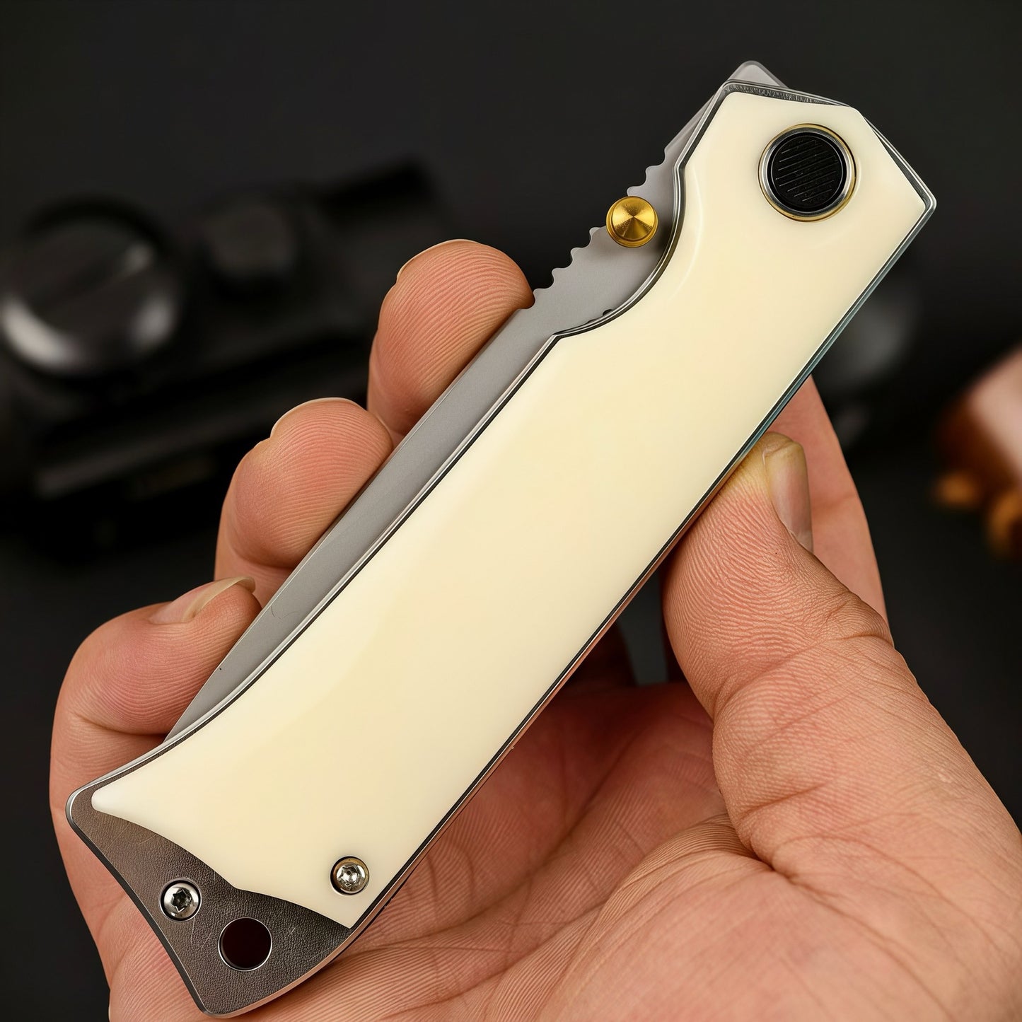 VM-85 // VERMIN FOLDING KNIFE - SAN MAI STEEL & BONE HANDLE