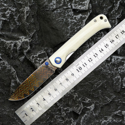 Damascus Steel Folding Knife – Chevron Pattern Blade & Bone Handle