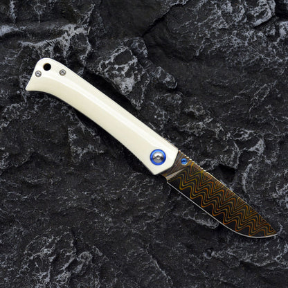 Damascus Steel Folding Knife – Chevron Pattern Blade & Bone Handle